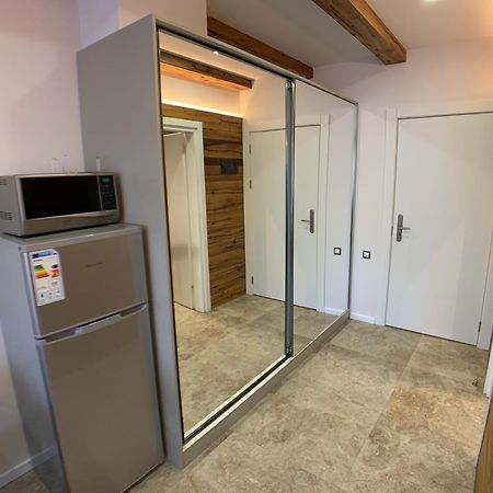 Zen Apartments غودوري الغرفة الصورة